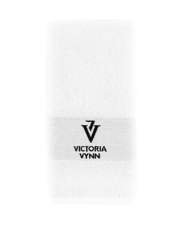 TOWEL, white with logo / RĘCZNIK BIAŁY z logo - VICTORIA VYNN