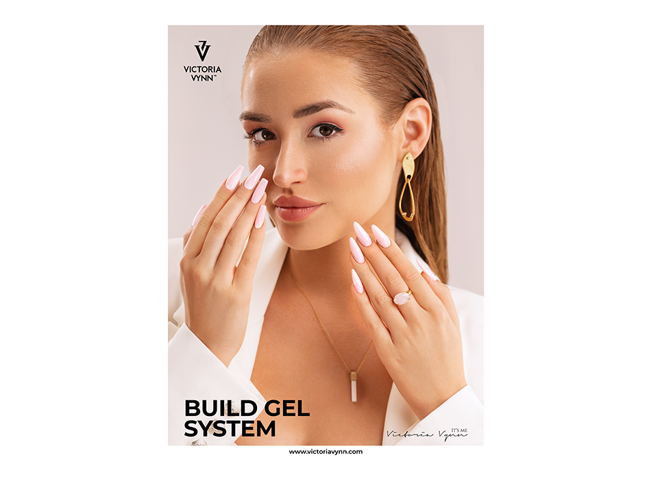 PLAKAT BUILD GEL A, Format B2 - VICTORIA VYNN